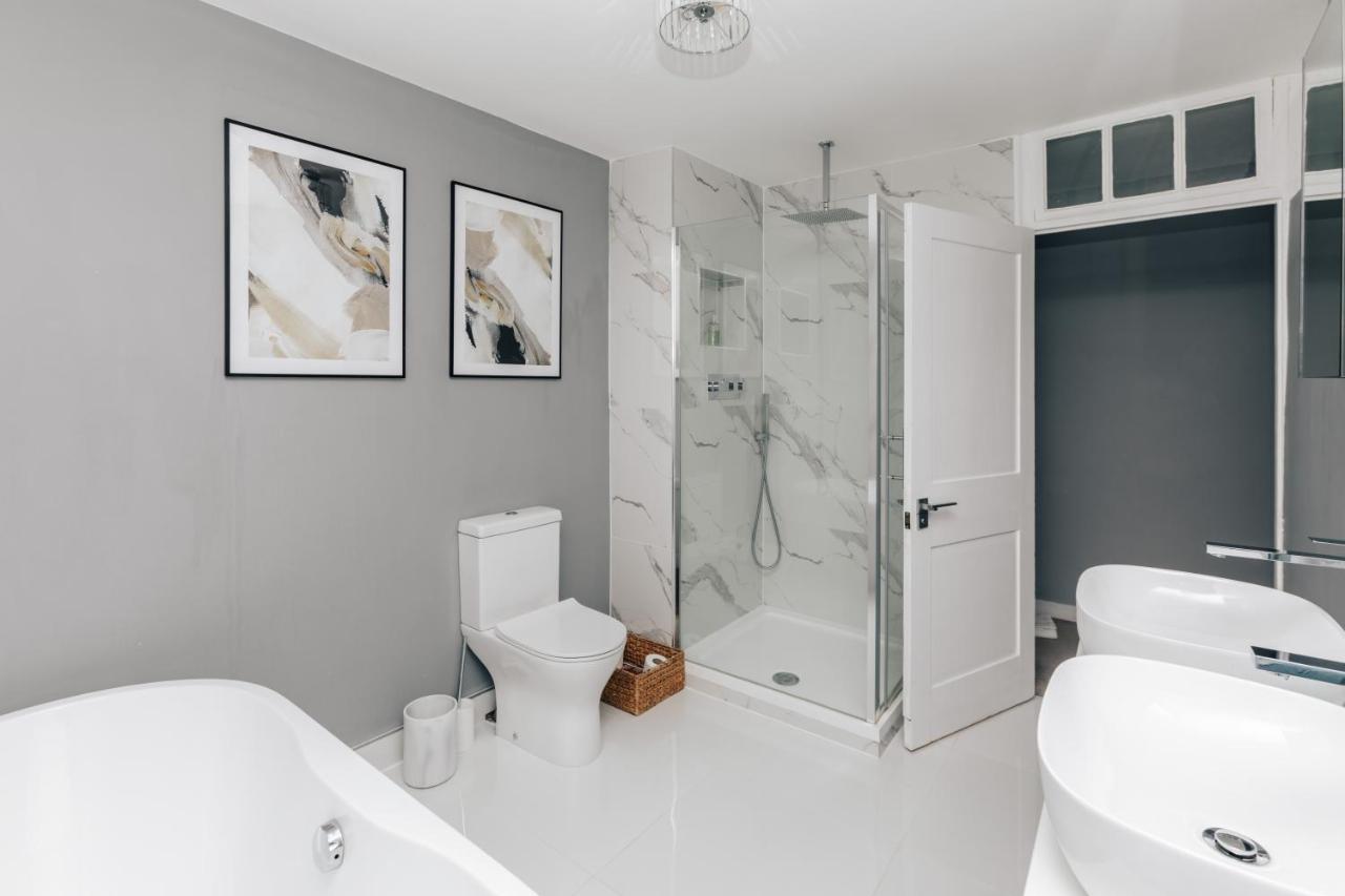 The Mulberry Villa Henley-on-Thames ภายนอก รูปภาพ
