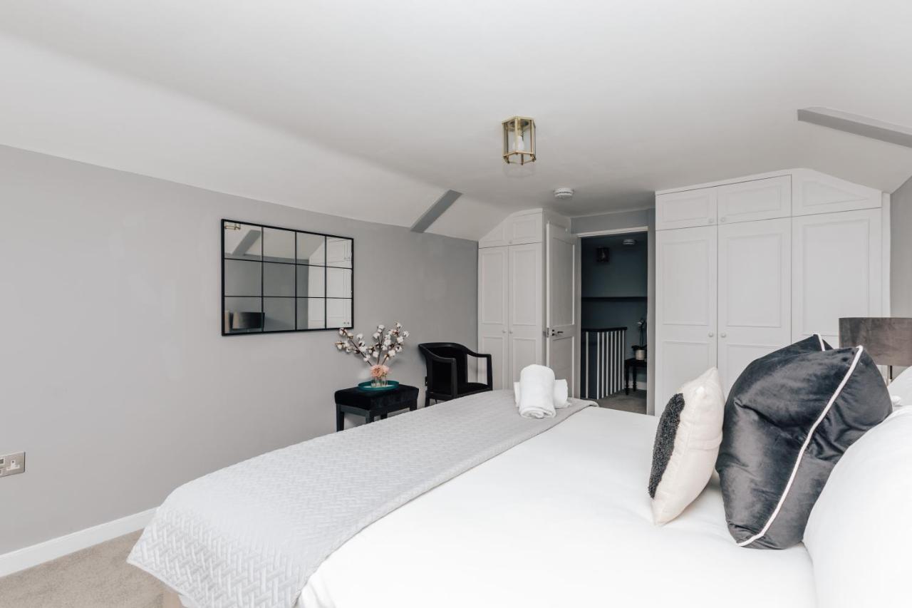 The Mulberry Villa Henley-on-Thames ภายนอก รูปภาพ