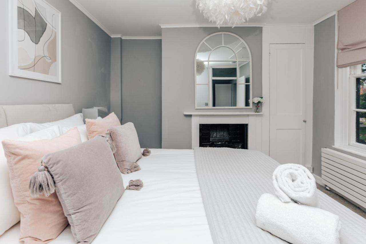 The Mulberry Villa Henley-on-Thames ภายนอก รูปภาพ