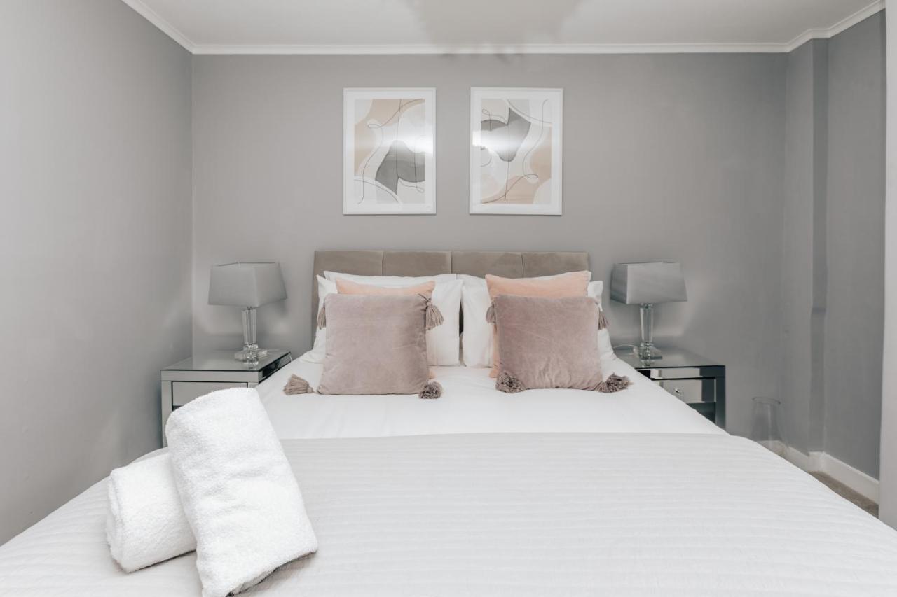 The Mulberry Villa Henley-on-Thames ภายนอก รูปภาพ